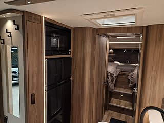 Husbil-integrerad Kabe IMPERIAL Ri 810 LGB 20 av 36