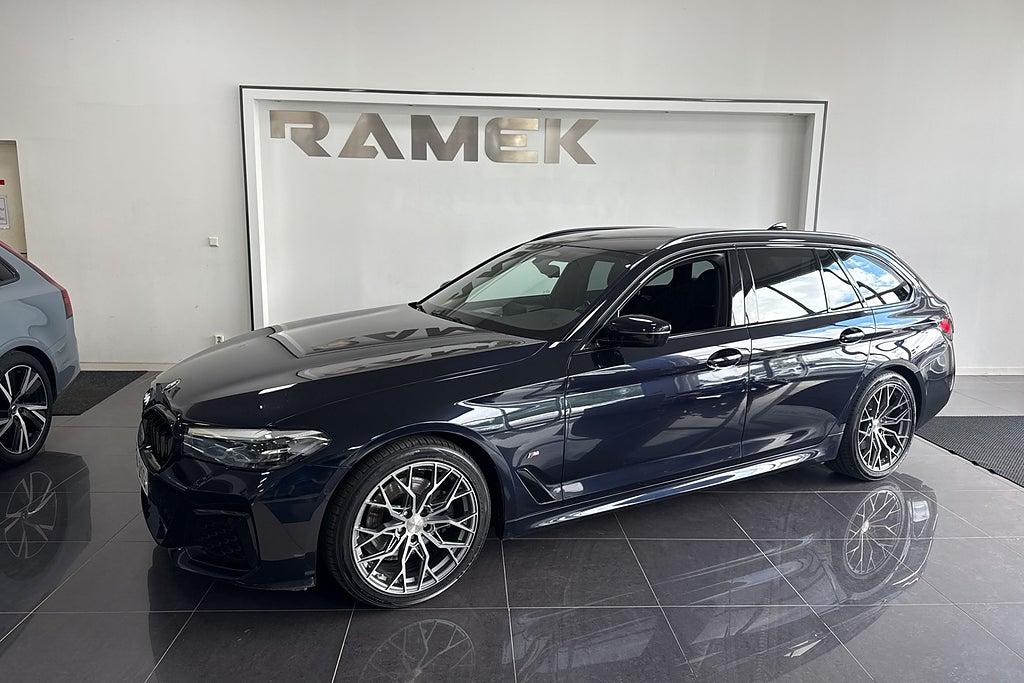 BMW 520d xDrive Touring M Sport Backkamera V-hjul Drag