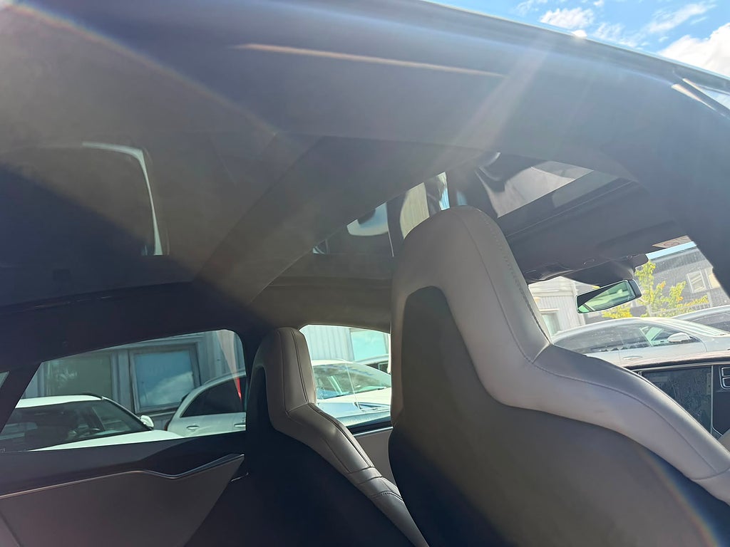 Tesla Model S P85D, 511hk, 2015