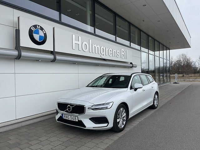 Volvo V60 D4 Momentum P.värmare Navi Dragkrok Applecarplay Rattvärme |
