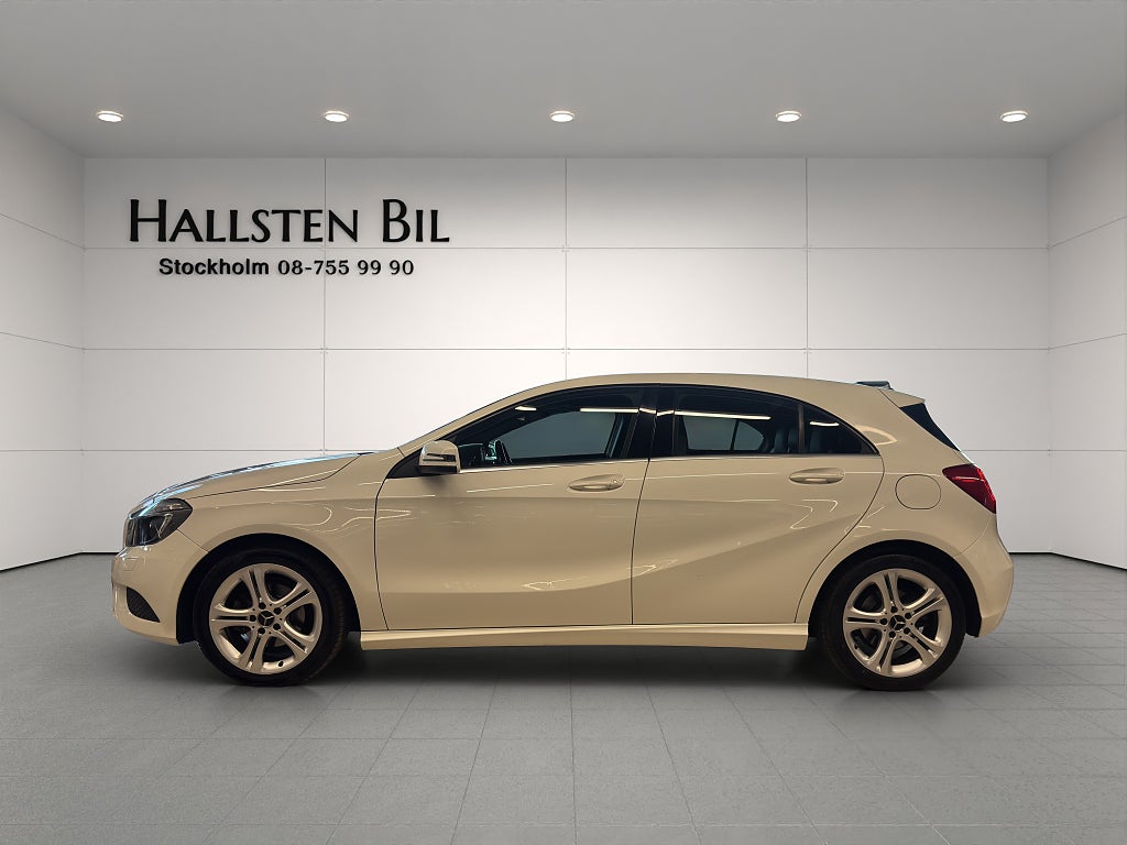 Mercedes-Benz A180 A 180 CDI Urban Paket Farthållare Navigering Nyservad