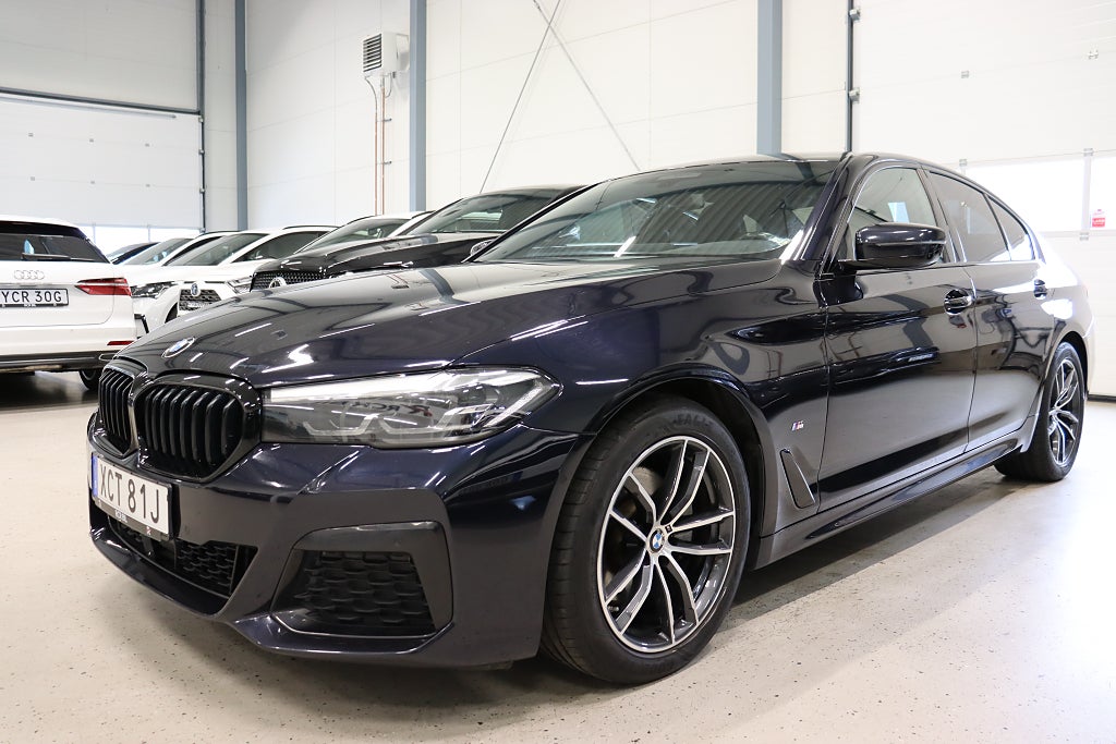 BMW 520d xDrive Sedan M Sport Shadowline B-Kam Drag Navi 190hk