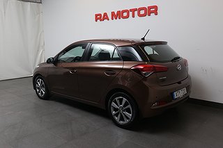 Halvkombi Hyundai i20 7 av 18