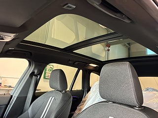 BMW X1 xDrive25e Aut Drag Kamera Farthållare HuD Pano S&V-hjul – bild 19