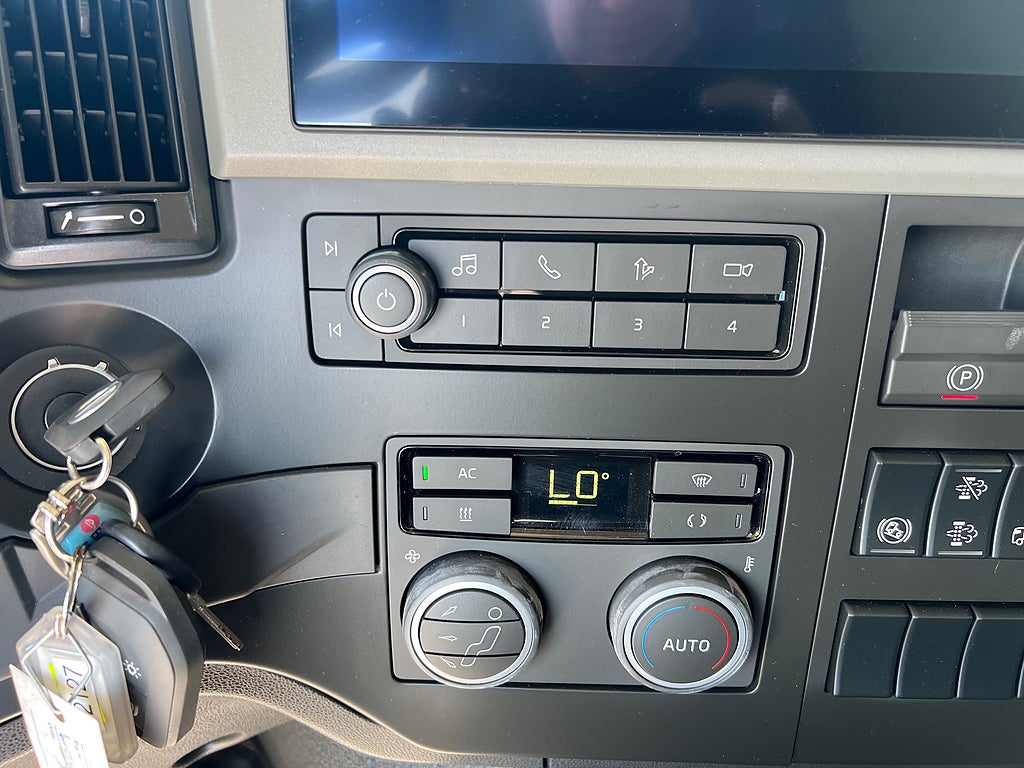 Volvo Trucks FM13 460 Kylbil/Frysbil Dubbla lastplan 21 PPL
