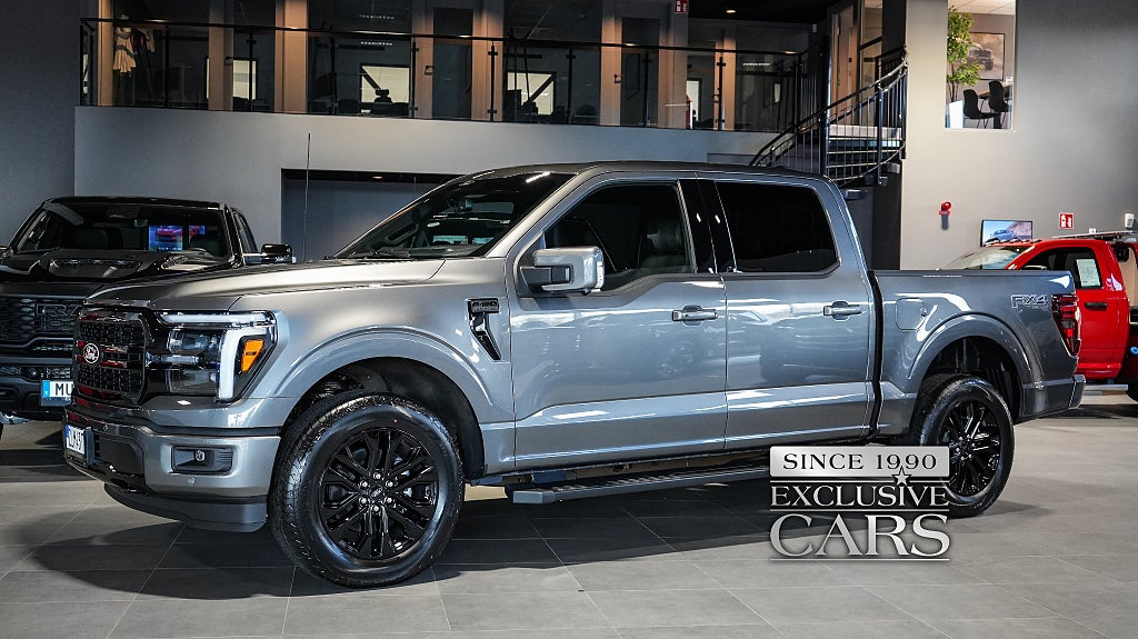 Ford F-150 SuperCrew Lariat BLACK APPERANCE V8