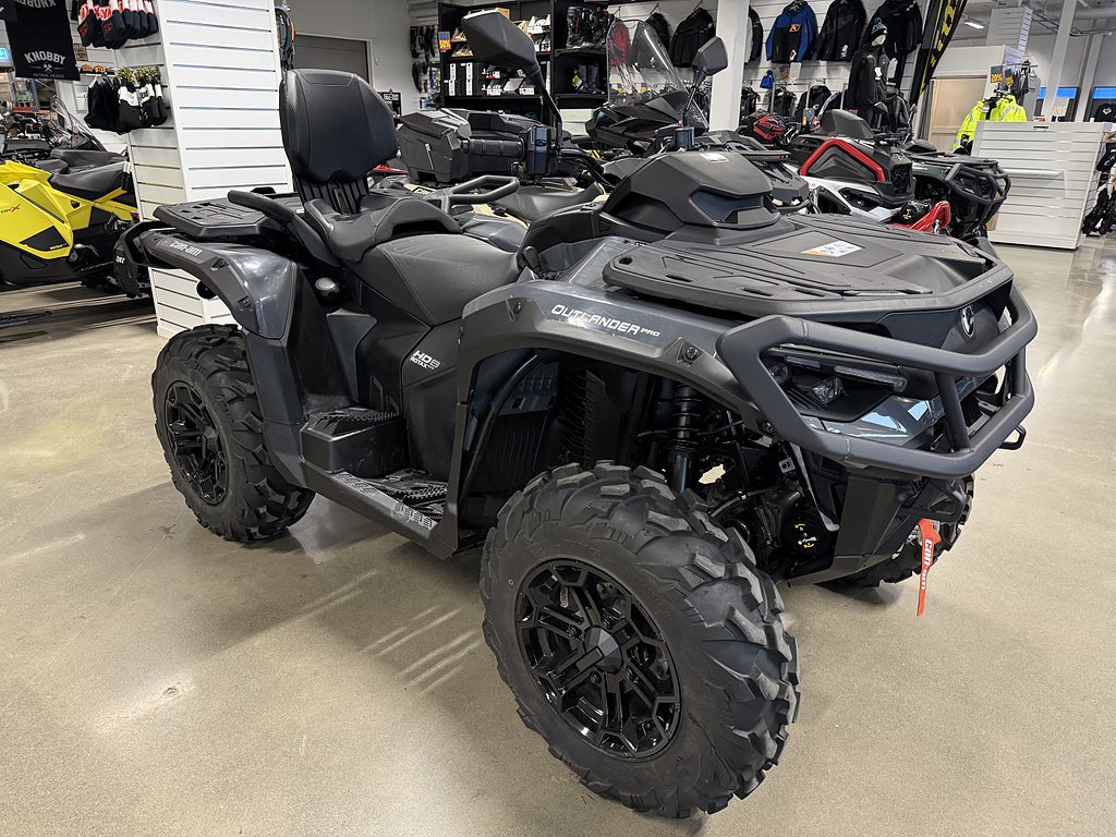 Can-Am Outlander MAX PRO XU HD8 T3B DEMO