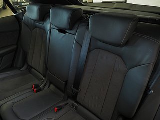 SUV Audi Q8 18 av 25