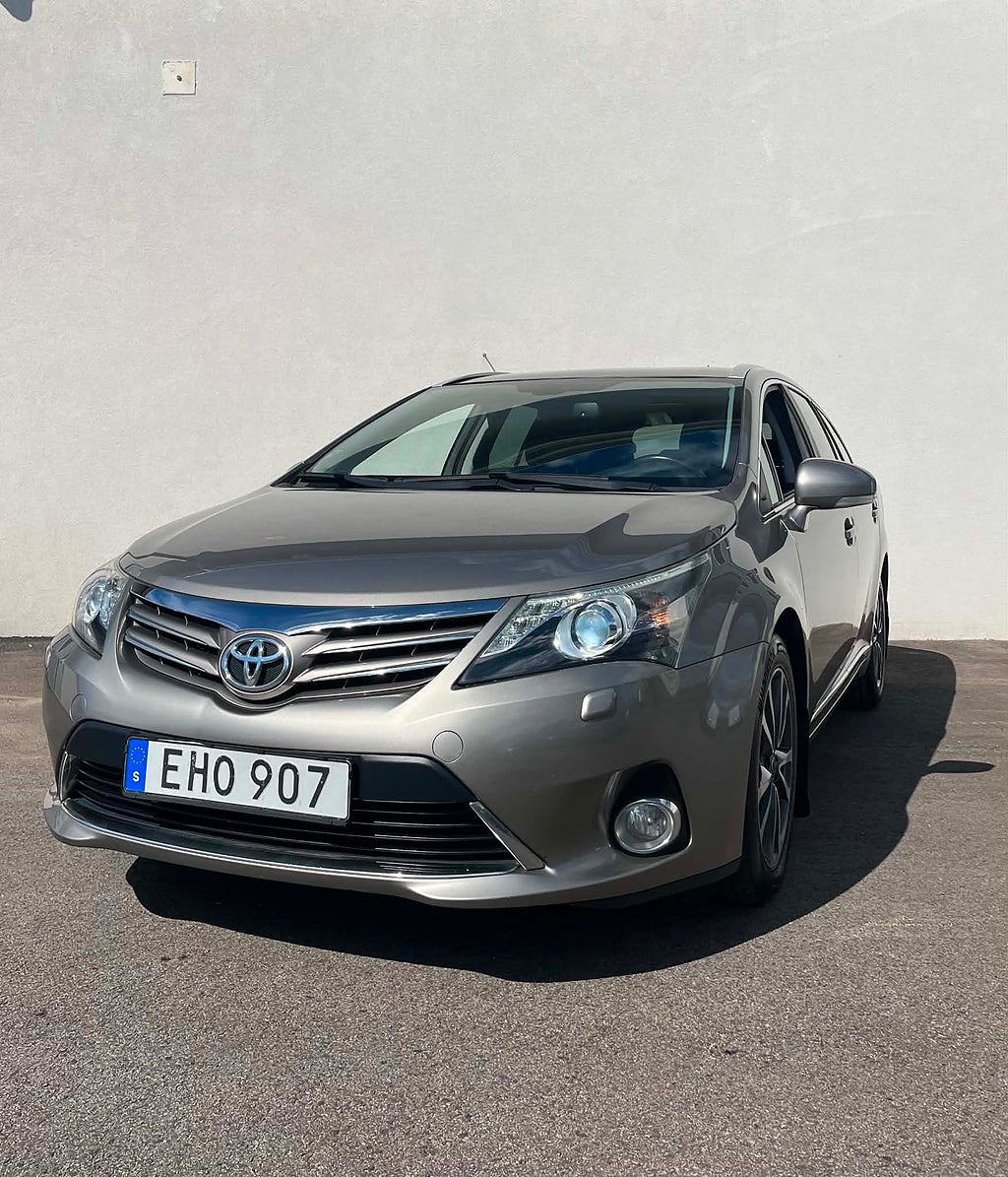Toyota Avensis Kombi 2.0 D-4D Executive Euro 5