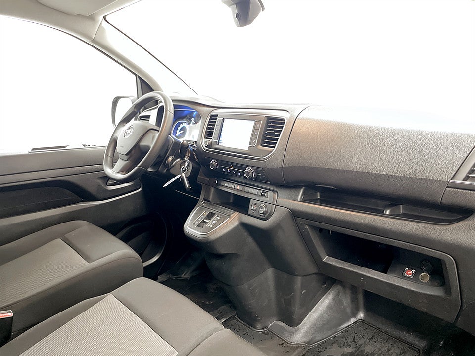 Bild på Opel Vivaro-e Business 136hk 75kWh Aut L2 -B-KAMERA,EN ÄGARE