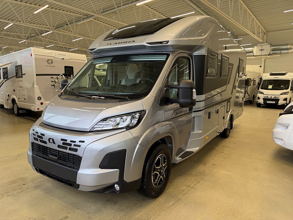 Adria Coral Supreme 670 DC *Queenbed*Automat*
