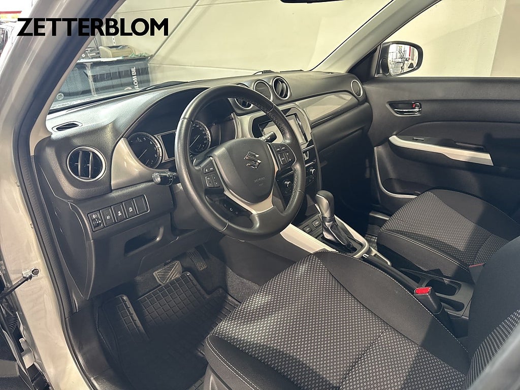 SUV Suzuki Vitara 8 av 15