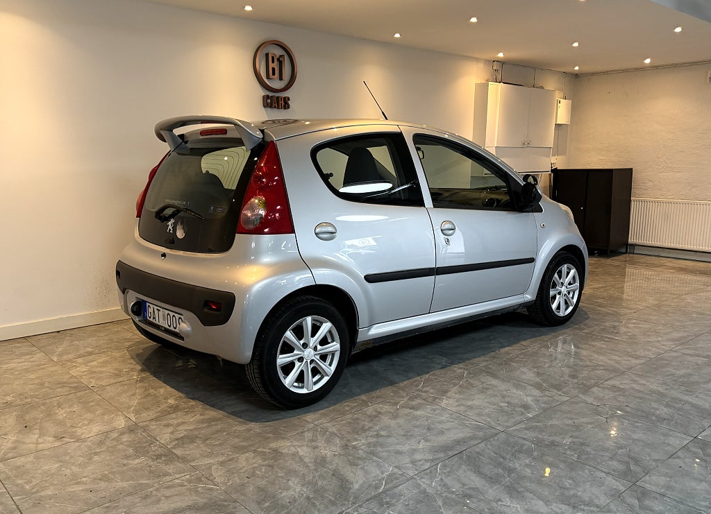 Peugeot 107 5-dörrar 1.0  2-TRONIC  68HK LÅGMIL S+V