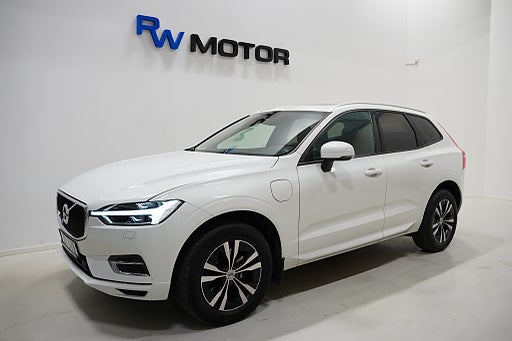 Volvo XC60 T8 Twin Engine AWD 392hk Momentum Pano B-kam VOC Drag