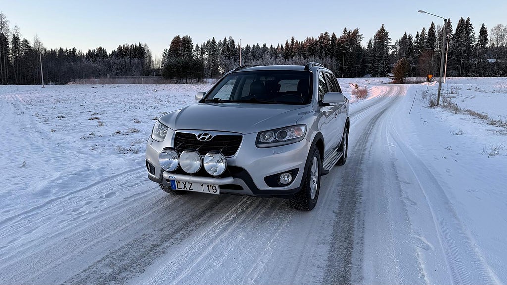 Hyundai Santa Fe 2.2 CRDi 4WD Automat V-Hjul M-Värm Drag X-Ljus