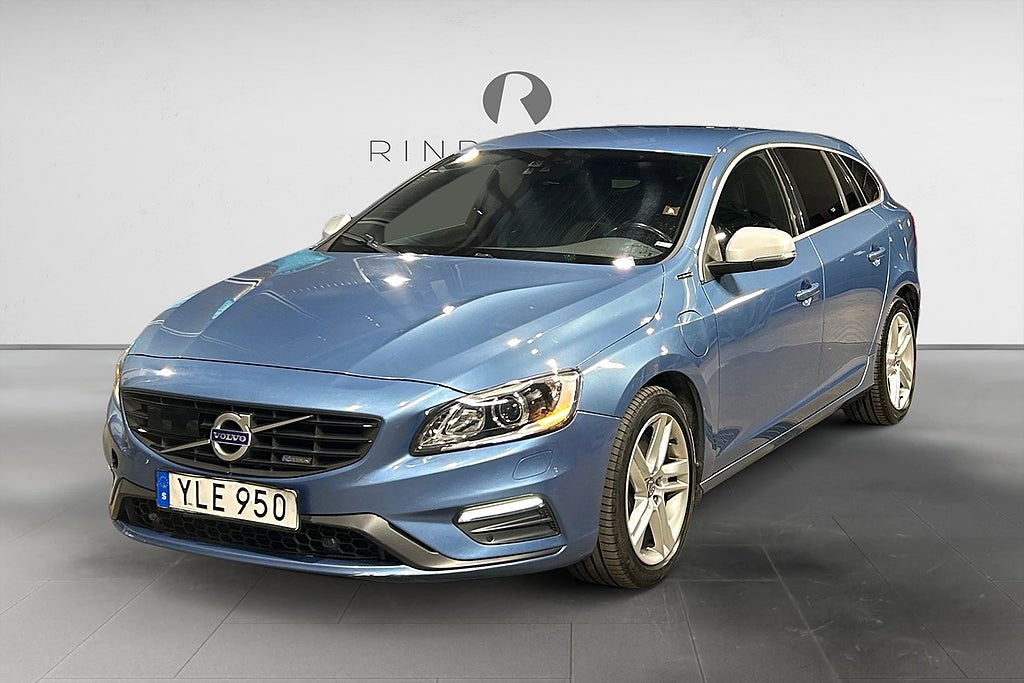 Volvo V60 D6 Plug-in Hybrid 283 HK AUT R-LINE DRAG AWD 0.18 L/MIL 17"
