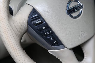 SUV Nissan Murano 17 av 30