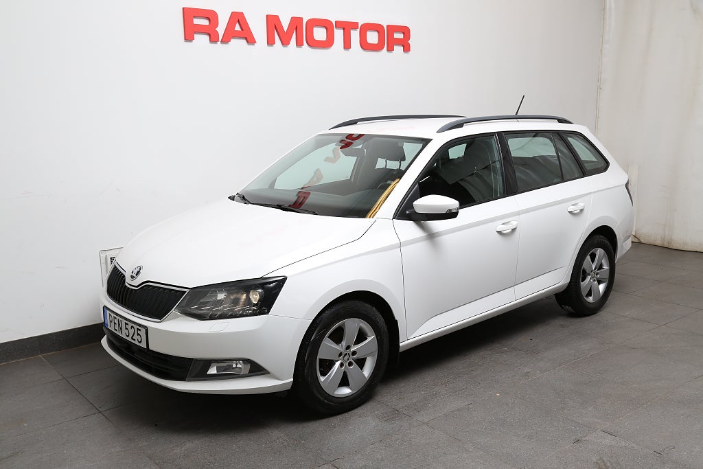 Skoda Fabia 1,2 TSI 90hk Style Kombi Motorvärmaren 