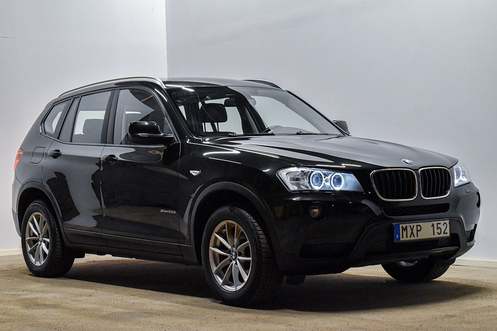 BMW X3 xDrive20d Steptronic Nybesiktigad Halvskinn Drag PDC