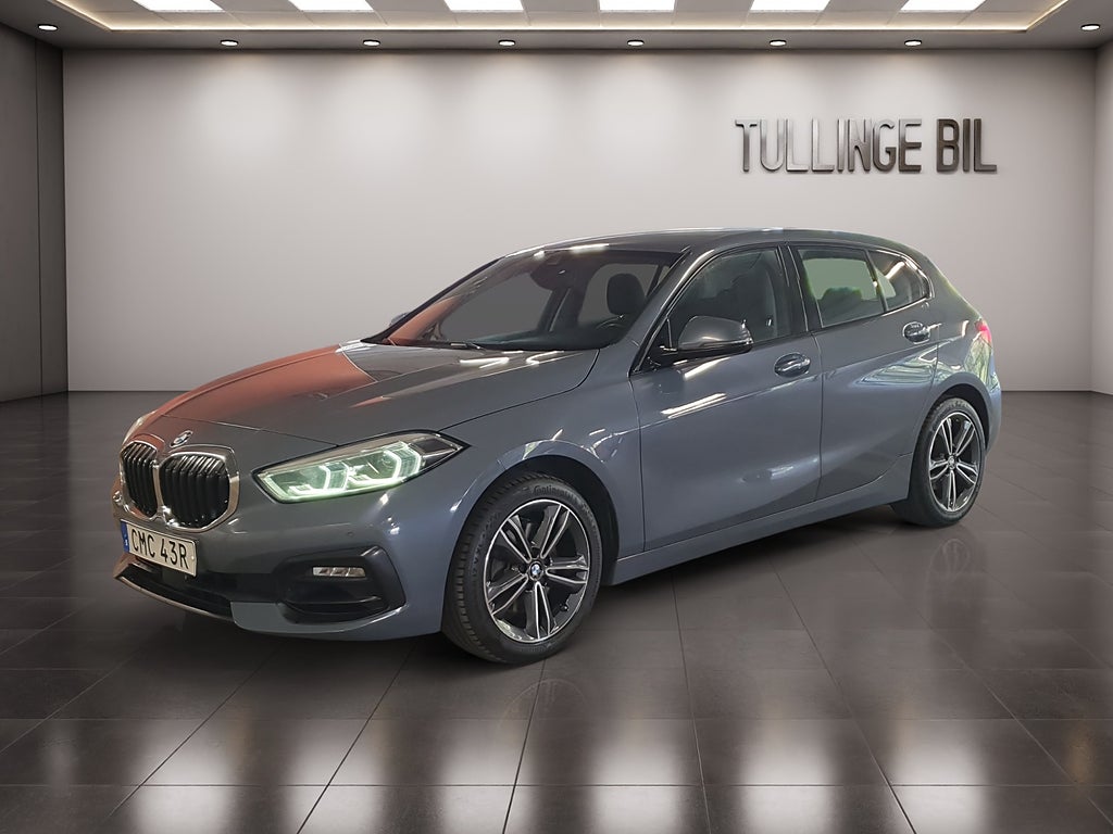 BMW 118I  Sport line PDC Euro 6