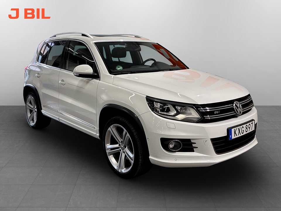 Volkswagen Tiguan R-Line 2.0 TDI DPF 184hk Aut 4WD B-KAMERA PANO