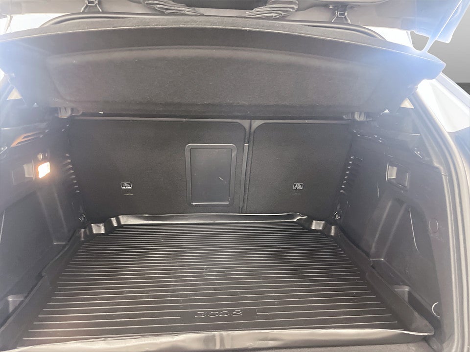 Bild på Peugeot 3008 Allure 1.2 PT 130hk Aut P-SENSORER