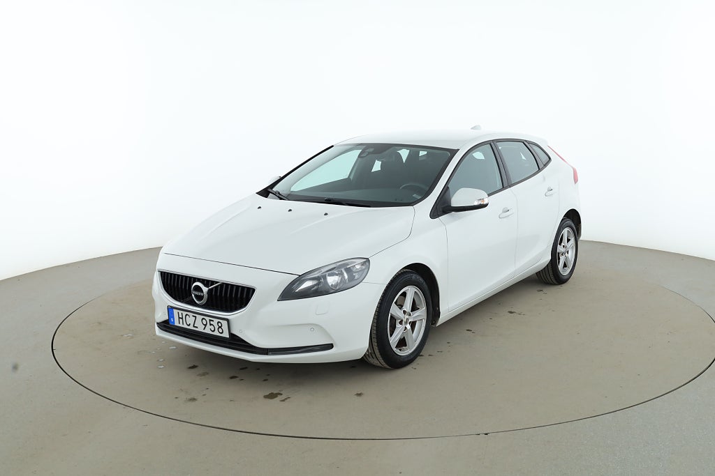 Volvo V40 T2 Kinetic / Värmare, PDC, VOC
