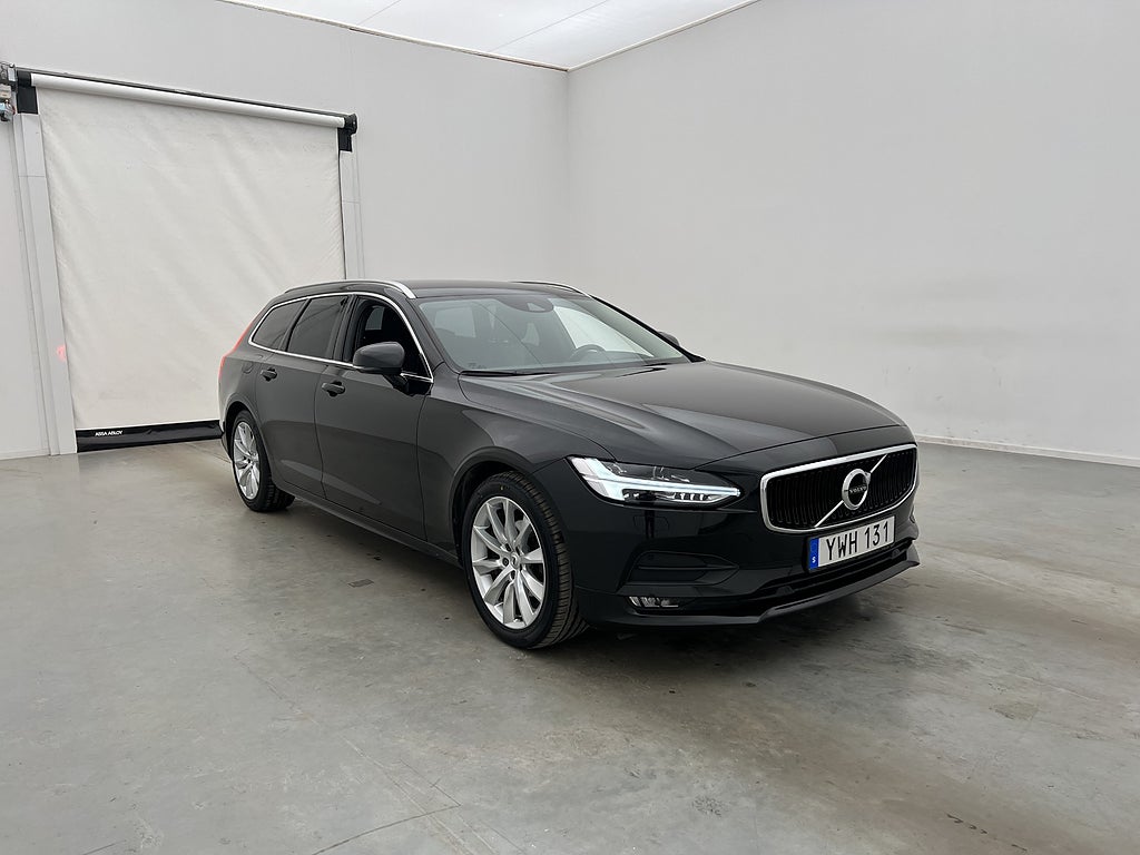 Volvo V90 D4 Momentum VOC Värm P-Sensorer CarPlay Rattvärme