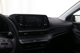 Halvkombi Hyundai i20 10 av 16