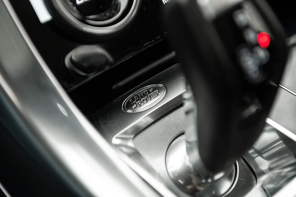 Land Rover Range Rover 2018 - miniatyr 16
