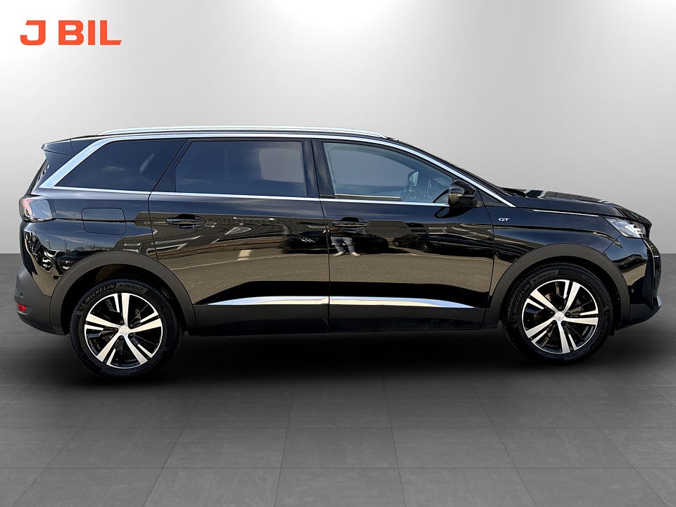 Bild på Peugeot 5008 GT 1.2 PT 130hk Aut 7-SITS B-KAMERA CARPLAY