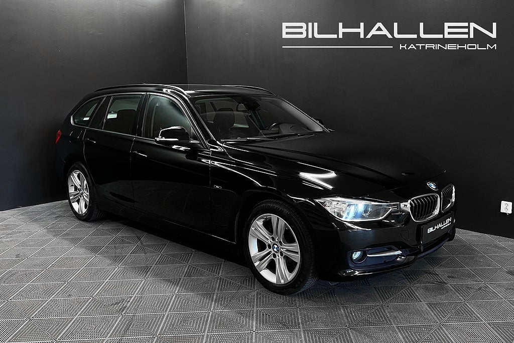 BMW 318D xDrive Touring Sport line Drag P-Sensor Bak Ny servad