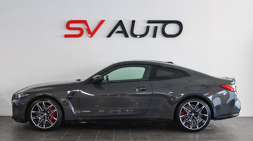 BMW M4 Competition xDrive Coupé Pano Kolfiber H/K ( SE SPEC )