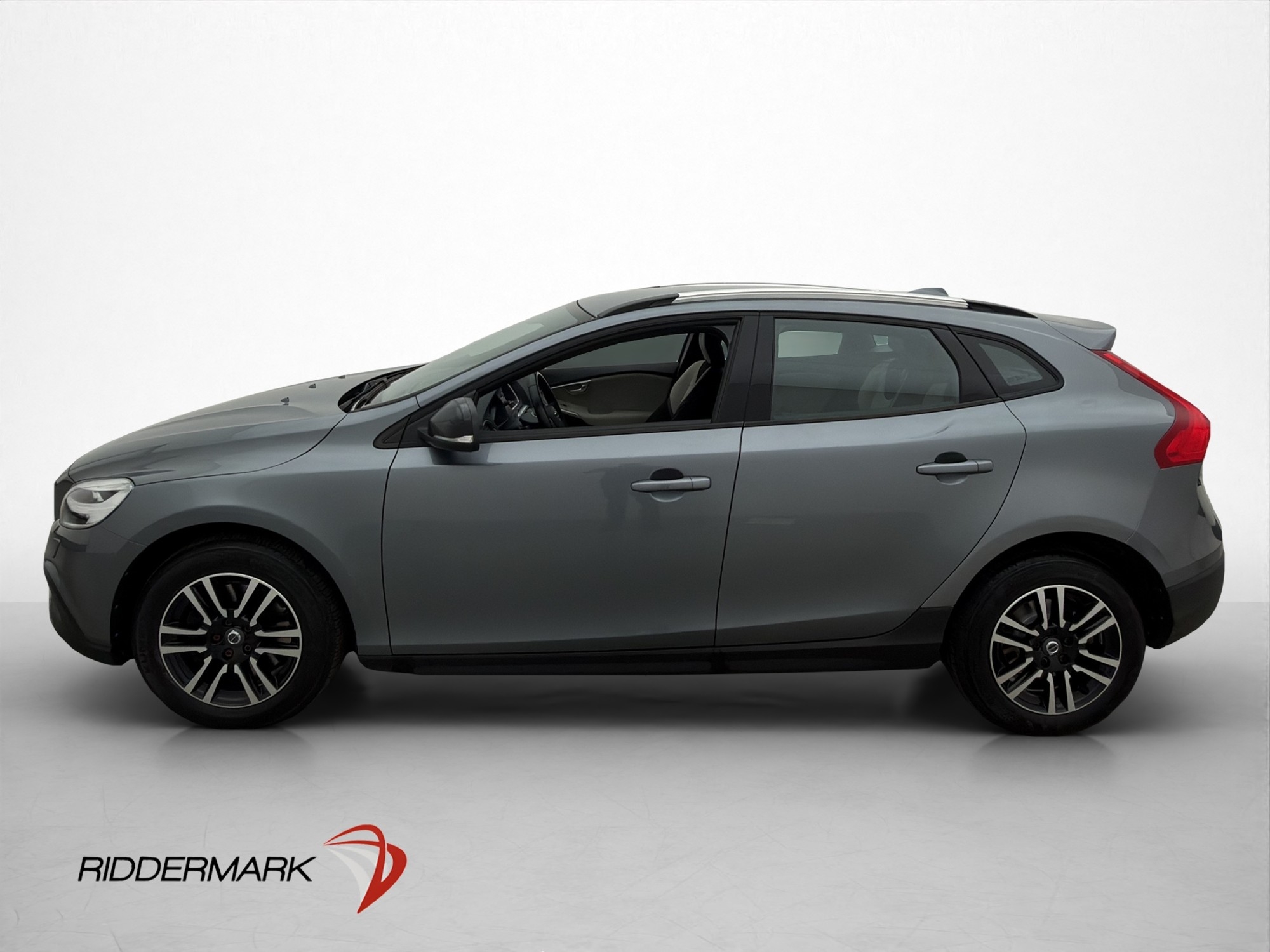 Volvo V40 Cross Country 2017, kuva 5/50