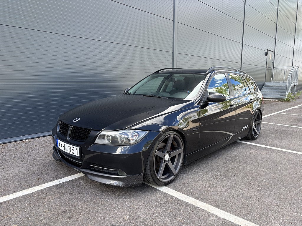 BMW 320D Touring Panorama Ny bes