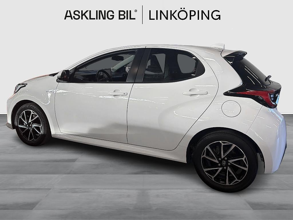 Toyota Yaris 2021 - miniatyr 3