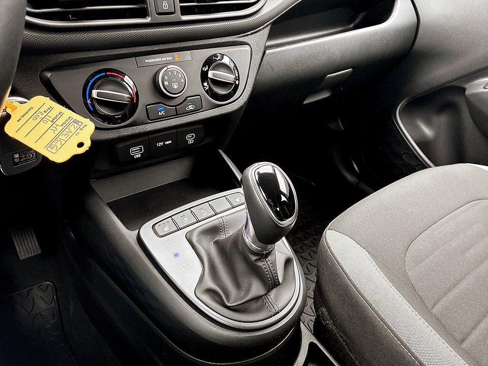 Bild på Hyundai i10 Essential 1.0 blue 67hk Aut CARPLAY RATTVÄRME
