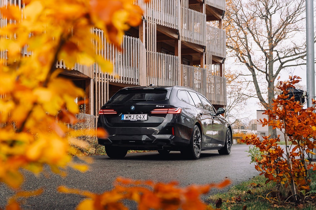 BMW 530 xDrive Touring 4,95% ränta M Sport Active Kamera Fartpilot Drag