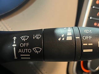 Halvkombi Nissan Micra 10 av 13