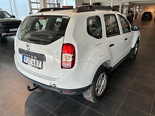 Dacia Duster 1.6 SCe Värmare/SoV/Dragkrok/Extraljus/Sv-Såld