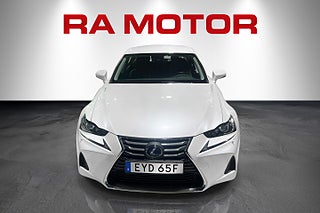 Sedan Lexus IS 3 av 23