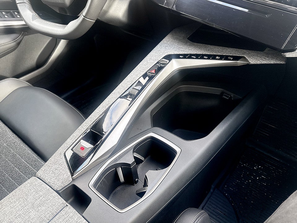 Bild på Peugeot 3008 Allure Hybrid 145hk Aut B-KAMERA CARPLAY