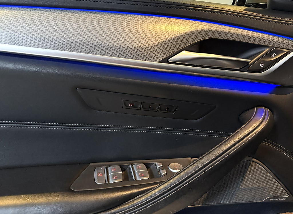 BMW M550D xDrive Sedan 400HK TAKLUCKA LASER HUD H/K 360° SE SPEC