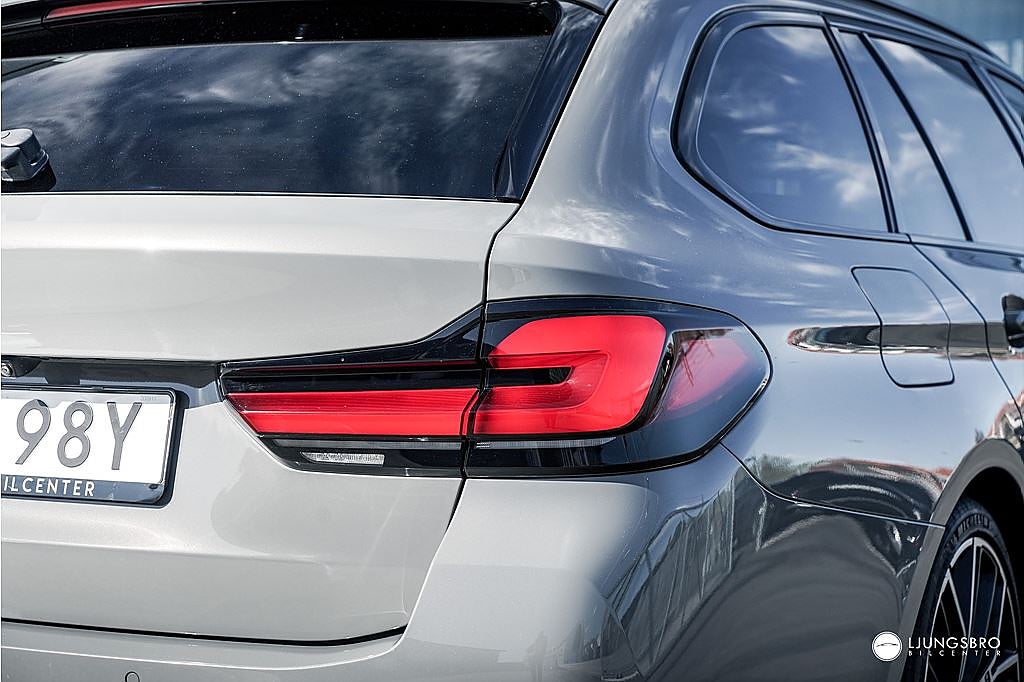 BMW 520 d xDrive Innovation M-Sport 190hk / HUD / PANO / 360