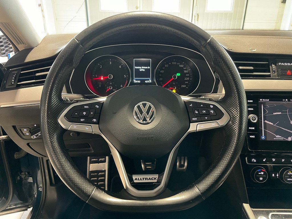 Volkswagen Passat Alltrack | 4WD | Värmare | Drag | Navi 2020