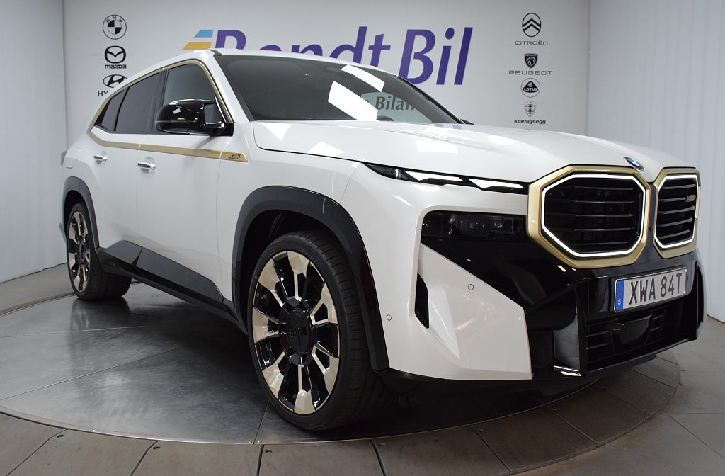 BMW XM V8 653hk | HUD | B&W | DAP