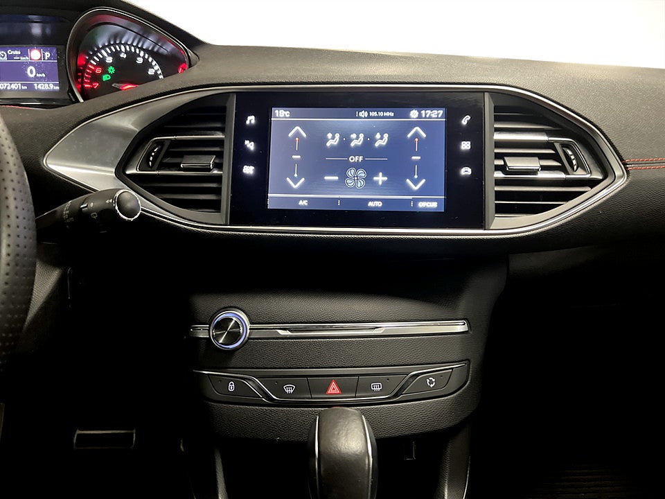 Bild på Peugeot 308 sw GT-Line 1.2 PT 130hk Aut PANORAMA PDC-SENSORER