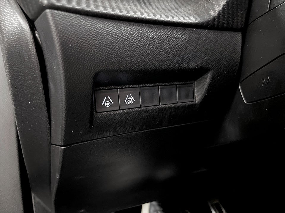 Bild på Peugeot E-2008 GT 50kWh 136hk Aut B-KAMERA CARPLAY