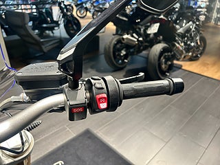 BMW R1250R Opt719/Akra/Kolfiber/Väskor/Hugger