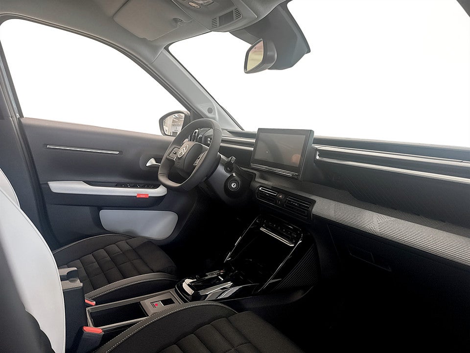 Bild på Citroën C3 Aircross MAX+ Hybrid 145hk - OMGÅENDE LEVERANS!